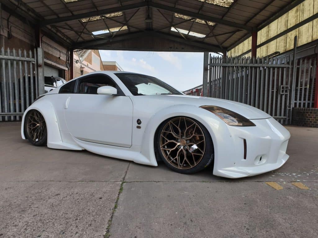 Veilside Nissan 350Z customisation side