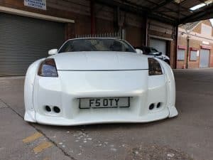 white Veilside Nissan 350Z customisation