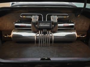 Aston Martin DB9 trunk air lift