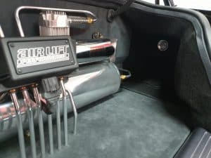 Aston Martin DB9 trunk