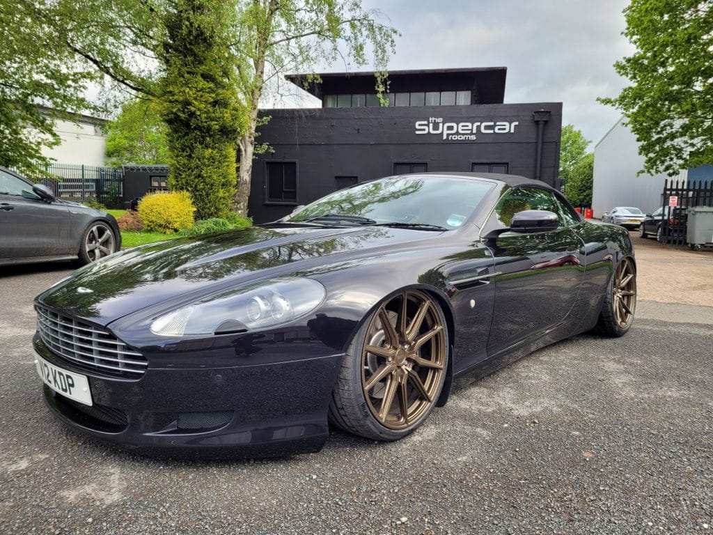 Aston Martin DB9 customisation