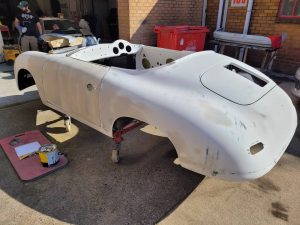 Porsche Speedster repainting process